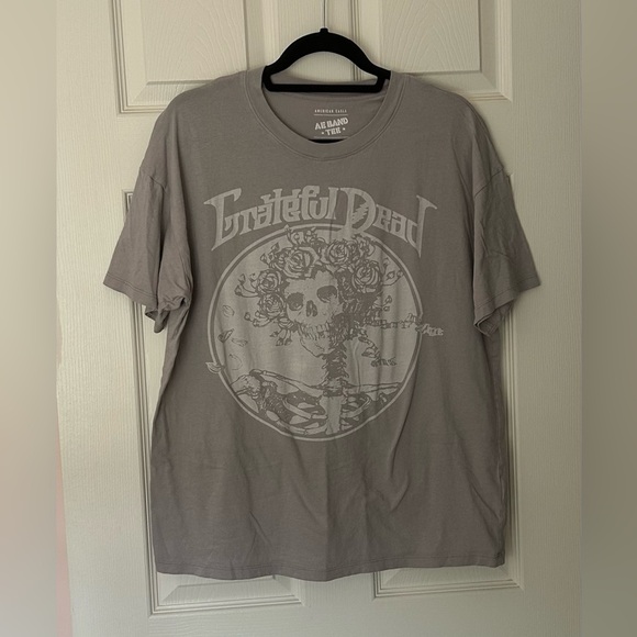 American Eagle Outfitters Tops - American Eagle 🦅 T-shirt